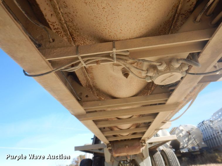 image for item DP0396 2006 Hensley  feed delivery trailer