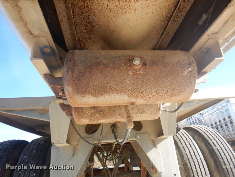 image for item DP0396 2006 Hensley  feed delivery trailer