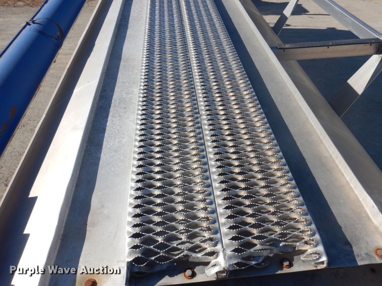 image for item DP0396 2006 Hensley  feed delivery trailer