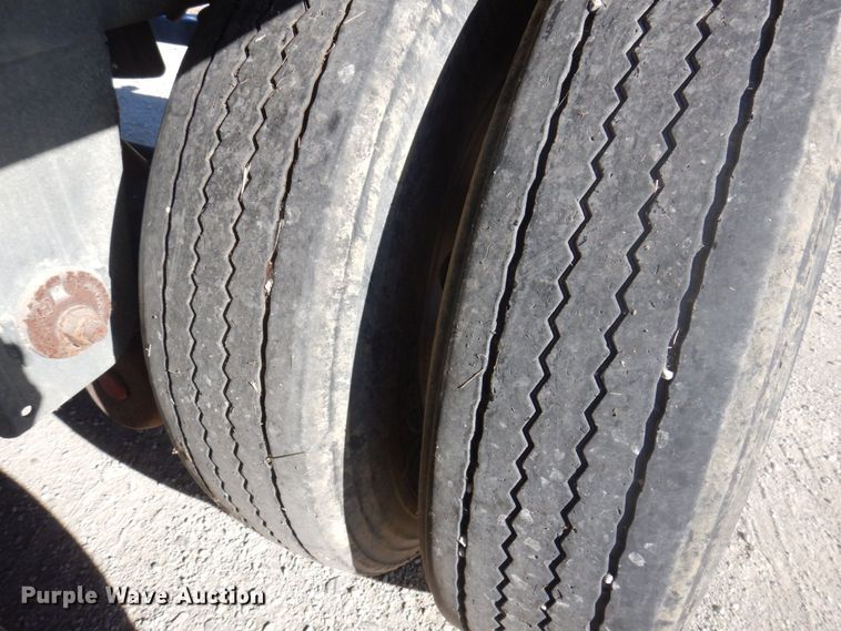 image for item DP0396 2006 Hensley  feed delivery trailer