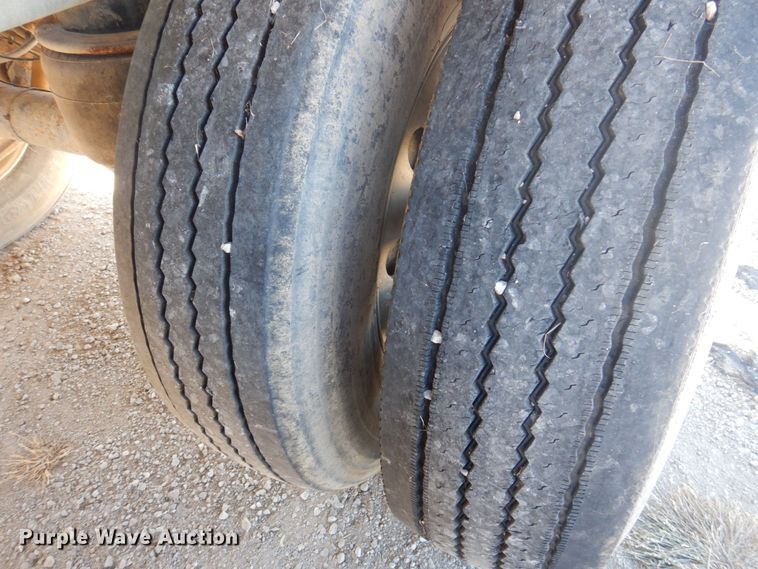 image for item DP0396 2006 Hensley  feed delivery trailer