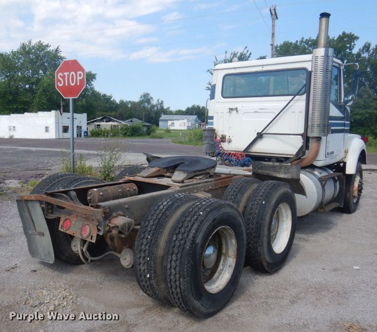 image for item DP5625 1980 White Road Boss 2  semi truck