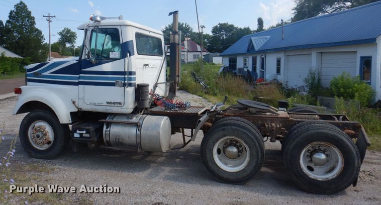 image for item DP5625 1980 White Road Boss 2  semi truck