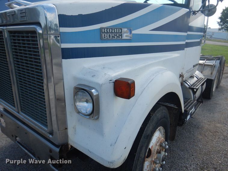 image for item DP5625 1980 White Road Boss 2  semi truck