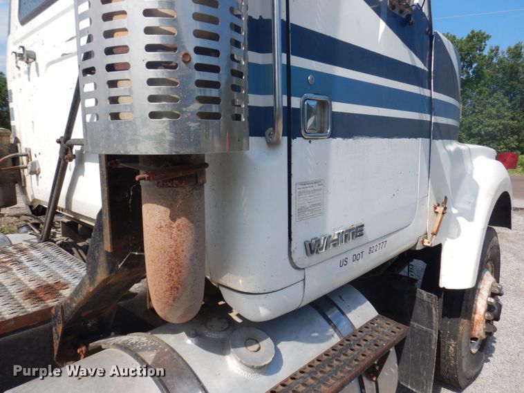 image for item DP5625 1980 White Road Boss 2  semi truck