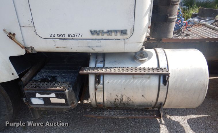 image for item DP5625 1980 White Road Boss 2  semi truck