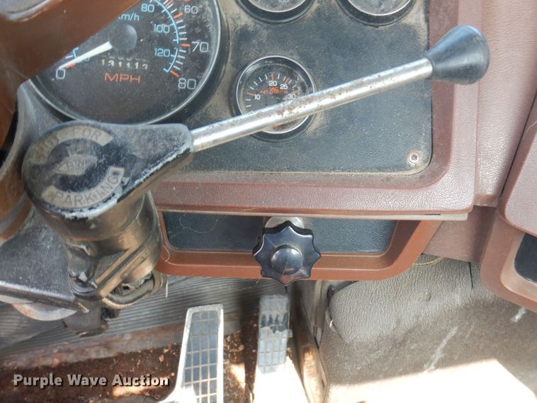 image for item DP5625 1980 White Road Boss 2  semi truck