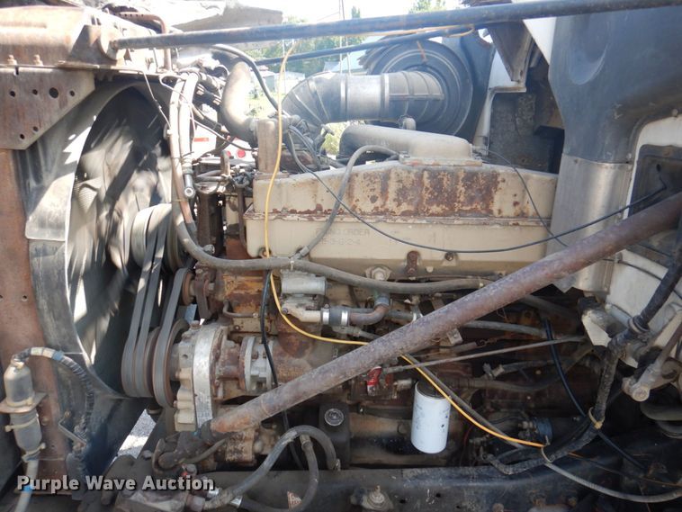 image for item DP5625 1980 White Road Boss 2  semi truck