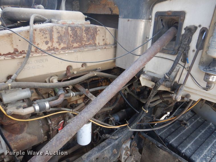 image for item DP5625 1980 White Road Boss 2  semi truck