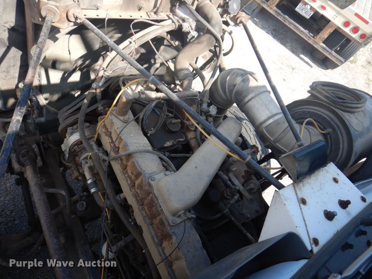 image for item DP5625 1980 White Road Boss 2  semi truck