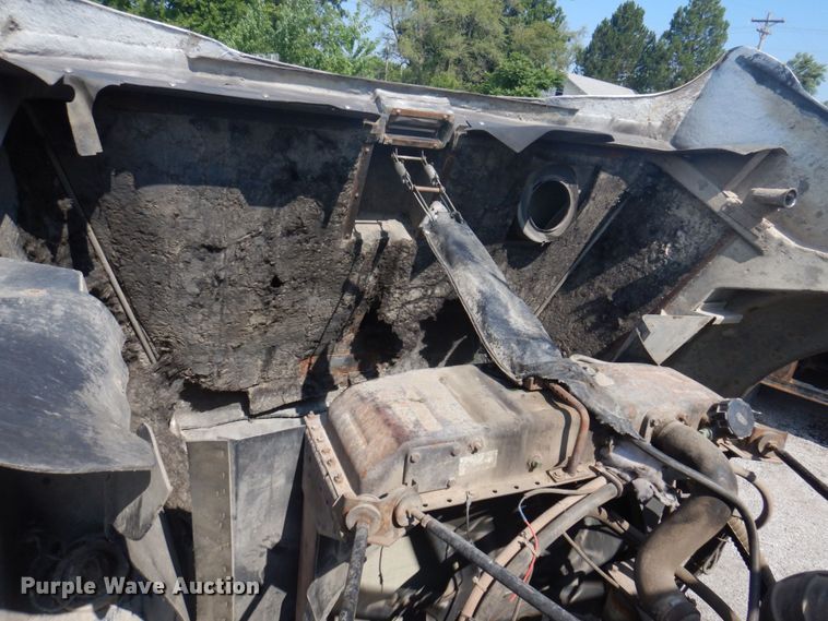 image for item DP5625 1980 White Road Boss 2  semi truck