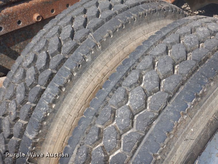 image for item DP5625 1980 White Road Boss 2  semi truck