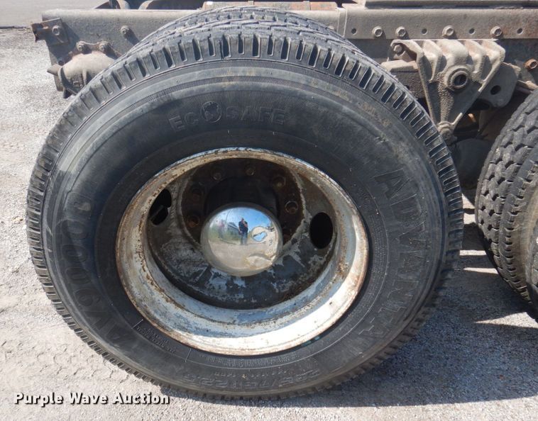 image for item DP5625 1980 White Road Boss 2  semi truck