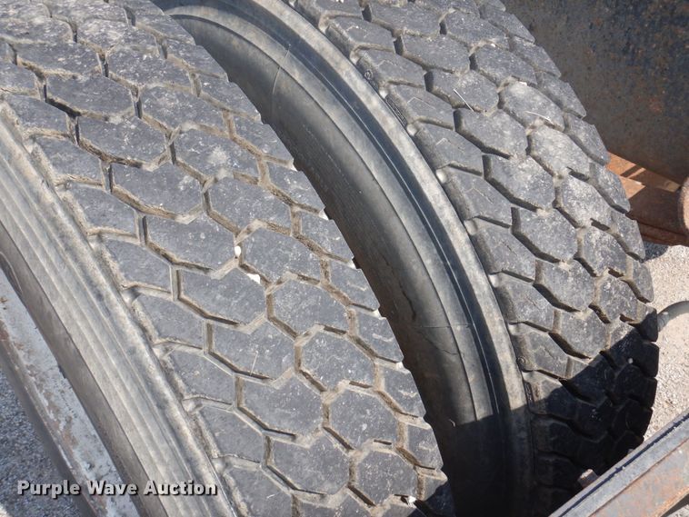 image for item DP5625 1980 White Road Boss 2  semi truck