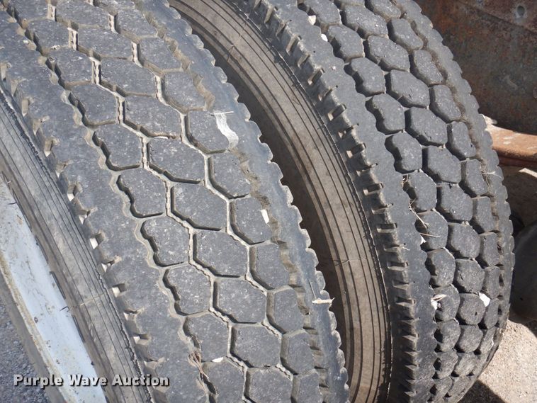 image for item DP5625 1980 White Road Boss 2  semi truck