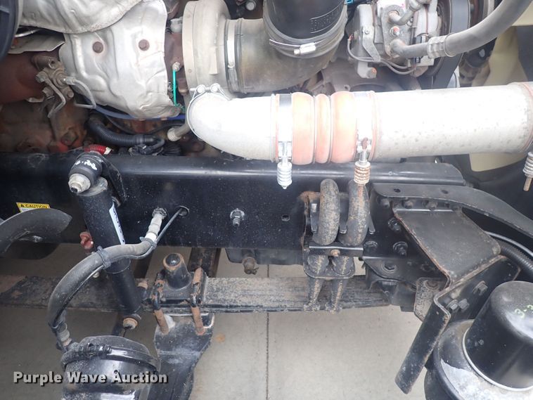 image for item DQ2975 2016 Freightliner Cascadia Evolution  semi truck