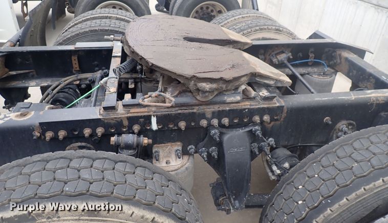 image for item DQ2975 2016 Freightliner Cascadia Evolution  semi truck