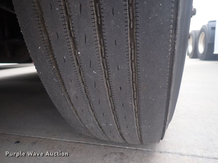 image for item DQ2975 2016 Freightliner Cascadia Evolution  semi truck