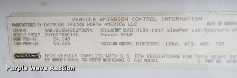 image for item DQ2975 2016 Freightliner Cascadia Evolution  semi truck