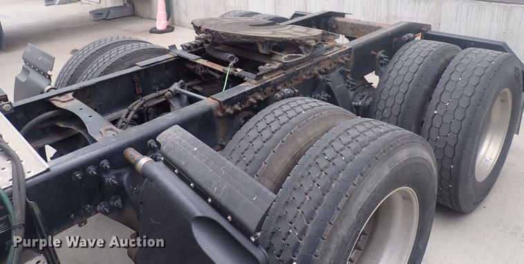 image for item DQ2976 2016 Freightliner Cascadia Evolution  semi truck