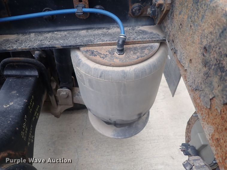 image for item DQ2976 2016 Freightliner Cascadia Evolution  semi truck