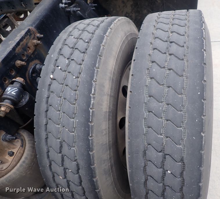 image for item DQ2976 2016 Freightliner Cascadia Evolution  semi truck