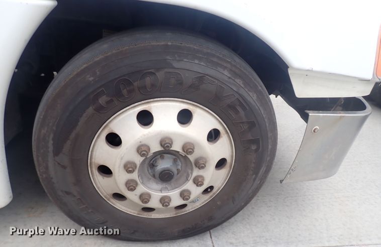 image for item DQ2976 2016 Freightliner Cascadia Evolution  semi truck