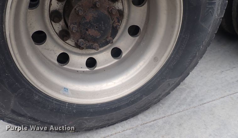 image for item DQ2977 2014 Freightliner Cascadia Evolution  semi truck