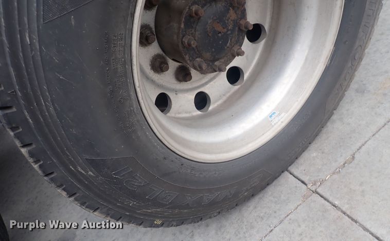 image for item DQ2977 2014 Freightliner Cascadia Evolution  semi truck