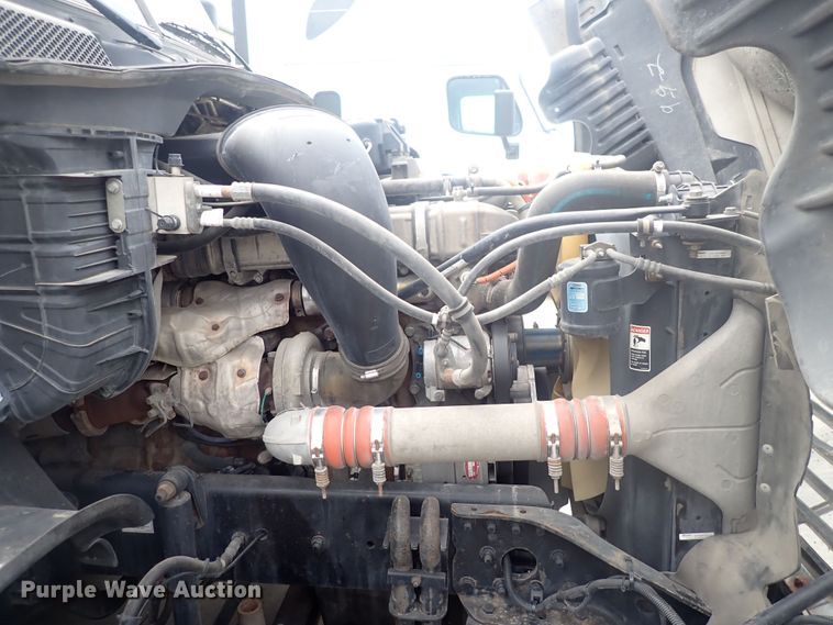 image for item DQ2978 2014 Freightliner Cascadia Evolution  semi truck