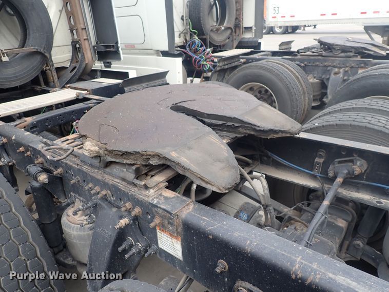 image for item DQ2978 2014 Freightliner Cascadia Evolution  semi truck