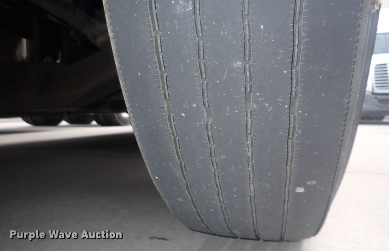 image for item DQ2978 2014 Freightliner Cascadia Evolution  semi truck