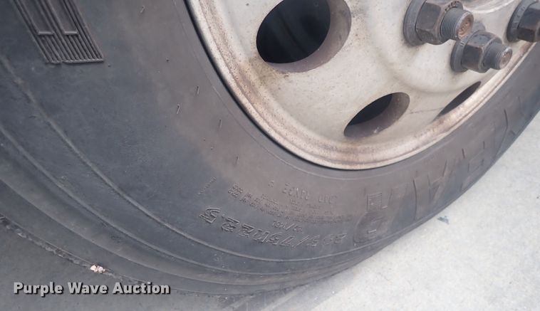 image for item DQ2978 2014 Freightliner Cascadia Evolution  semi truck