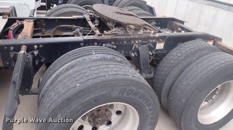 image for item DQ2979 2014 Freightliner Cascadia Evolution  semi truck