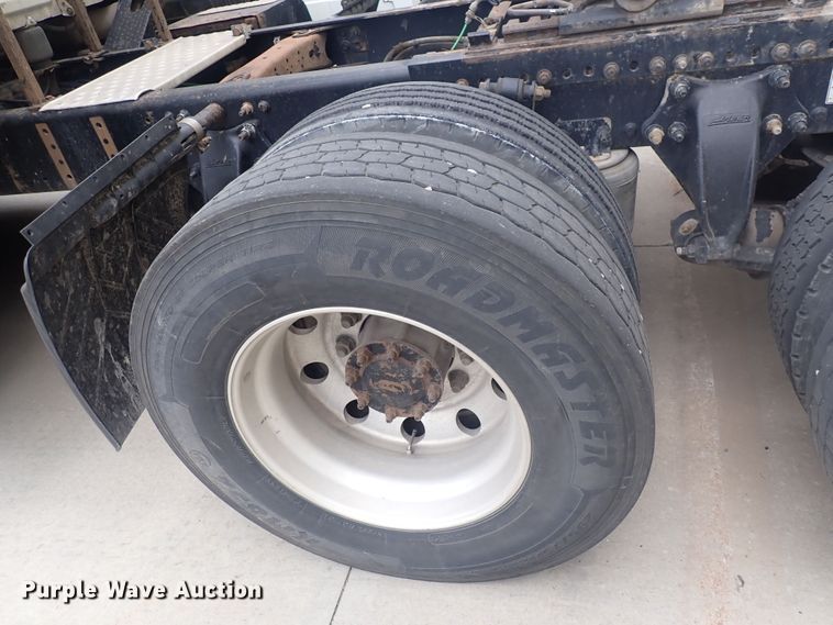 image for item DQ2979 2014 Freightliner Cascadia Evolution  semi truck