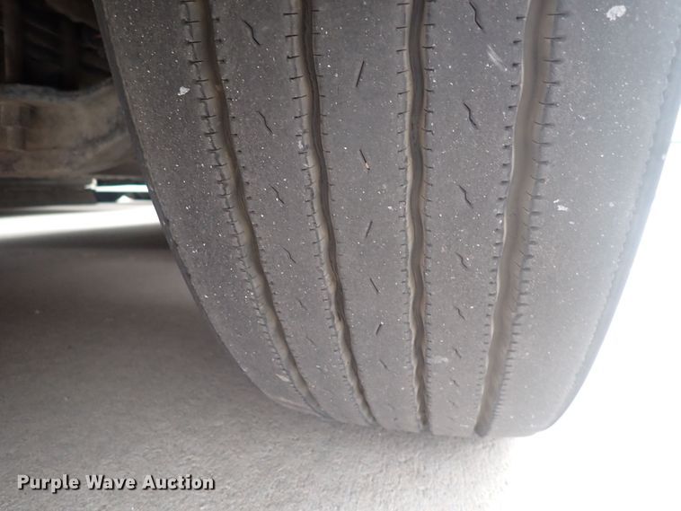 image for item DQ2979 2014 Freightliner Cascadia Evolution  semi truck