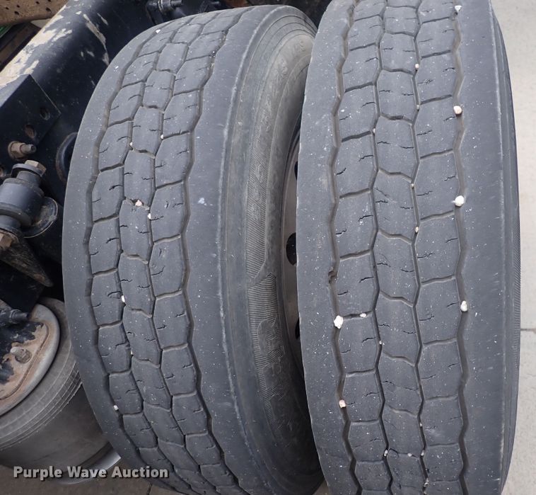 image for item DQ2979 2014 Freightliner Cascadia Evolution  semi truck