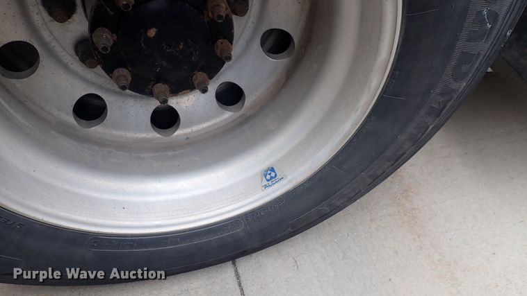 image for item DQ2979 2014 Freightliner Cascadia Evolution  semi truck