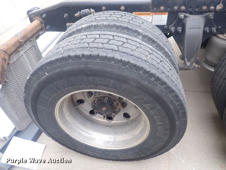 image for item DQ2979 2014 Freightliner Cascadia Evolution  semi truck