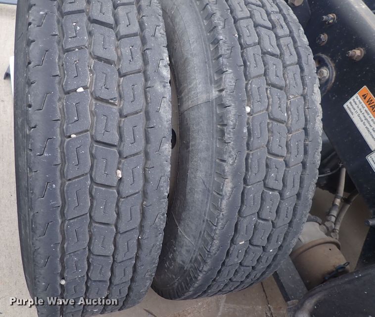 image for item DQ2979 2014 Freightliner Cascadia Evolution  semi truck