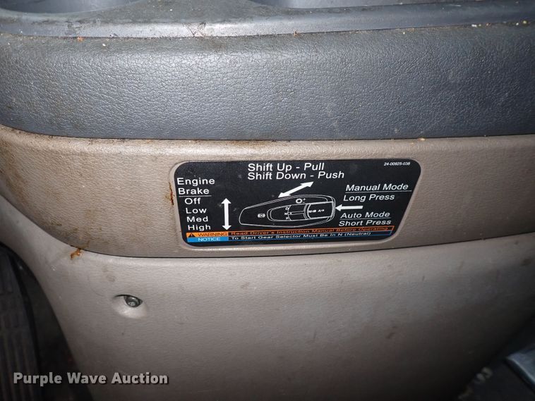 image for item DQ2980 2016 Freightliner Cascadia Evolution  semi truck