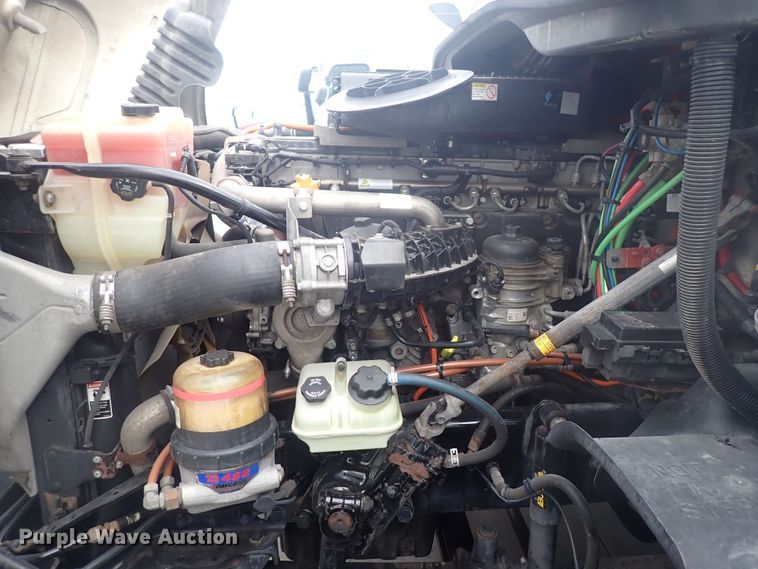 image for item DQ2980 2016 Freightliner Cascadia Evolution  semi truck