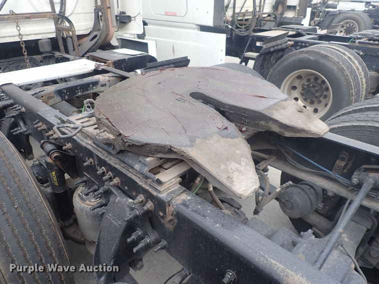 image for item DQ2980 2016 Freightliner Cascadia Evolution  semi truck