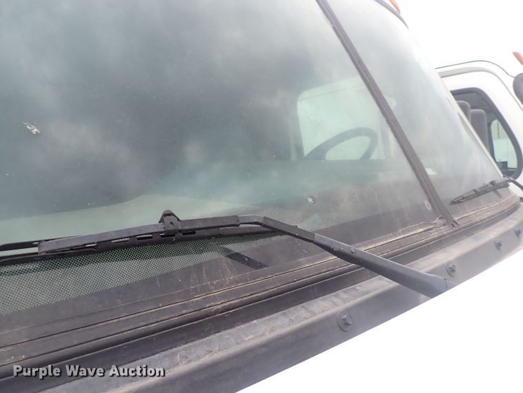 image for item DQ2980 2016 Freightliner Cascadia Evolution  semi truck