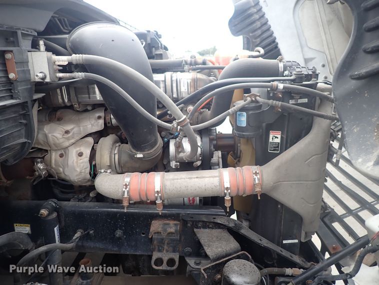 image for item DQ2981 2016 Freightliner Cascadia Evolution  semi truck