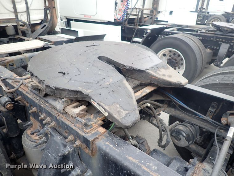 image for item DQ2981 2016 Freightliner Cascadia Evolution  semi truck