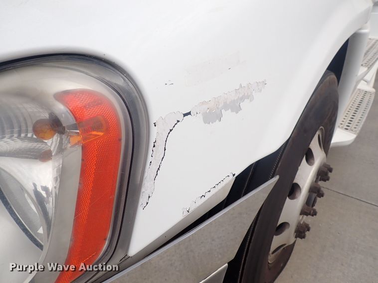 image for item DQ2981 2016 Freightliner Cascadia Evolution  semi truck