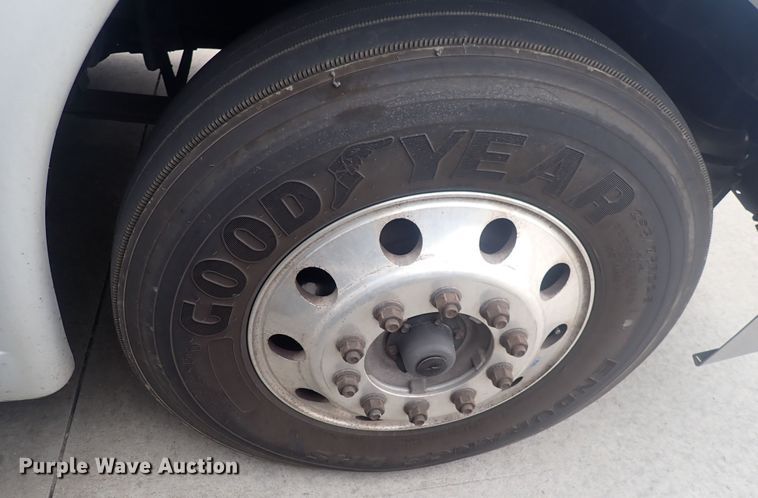 image for item DQ2981 2016 Freightliner Cascadia Evolution  semi truck