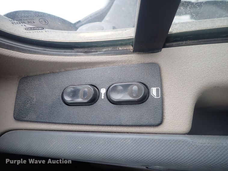 image for item DQ2982 2016 Freightliner Cascadia Evolution  semi truck