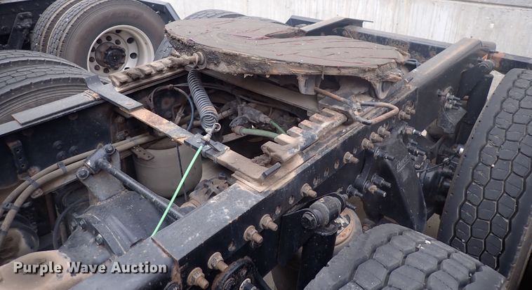 image for item DQ2982 2016 Freightliner Cascadia Evolution  semi truck